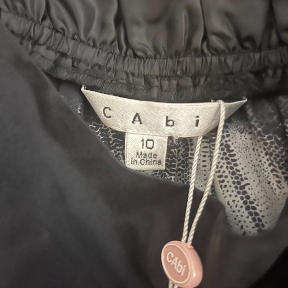 New CAbi Dazzle Silk Tunic Top Lace Look Tank NWT Size 10 Black - Picture 2 of 11